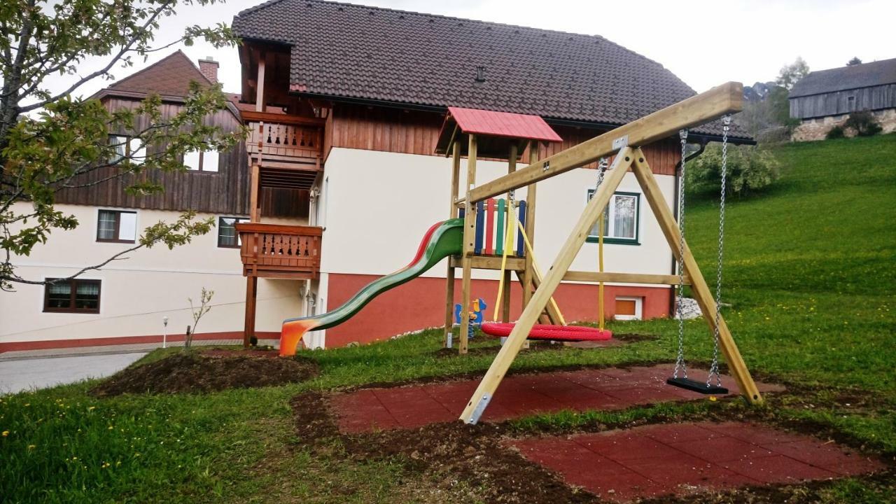 Ferienhof Gindl Und Gaestehaus Gindl Tauplitz Buitenkant foto